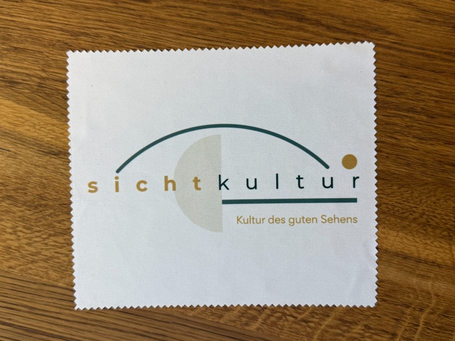 Brillenputztuch mit Logo von sichtkultur